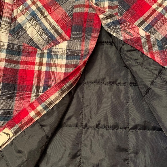 Volcom Boys Workwear Plaid Quilted Lined Shacket Red/ Blue Size Small - Picture 11 of 16
